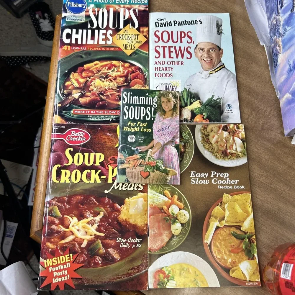 Set Of 5 Soups, Stews, And Chili Cookbooks‎